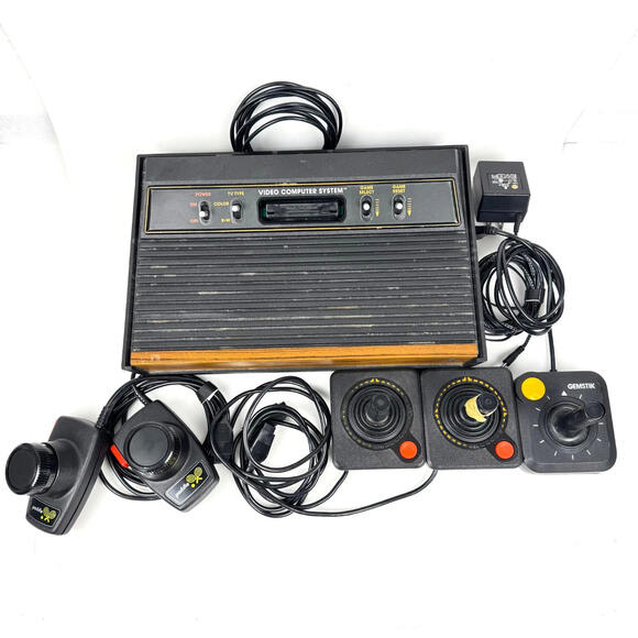 Vintage Atari 2600 Video Game Console w/ Controllers As Is For Parts Untested - Picture 1 of 10